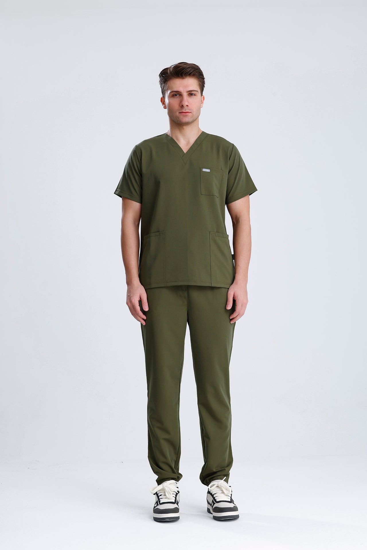 LIVO de Qusto Haki Scrub Takım